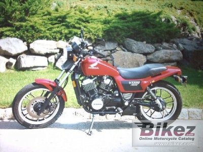 1984 Honda VT 500 E photo